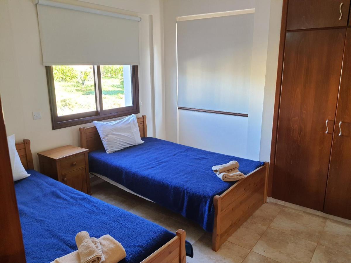 Joanna Sunset Apts Pomos Ngoại thất bức ảnh
