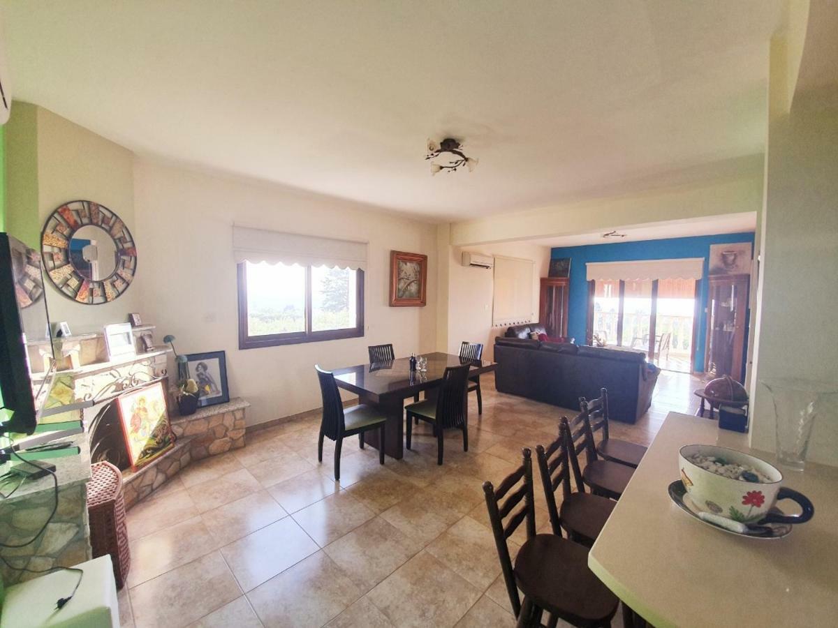 Joanna Sunset Apts Pomos Ngoại thất bức ảnh