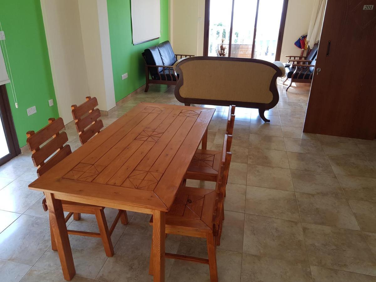 Joanna Sunset Apts Pomos Ngoại thất bức ảnh