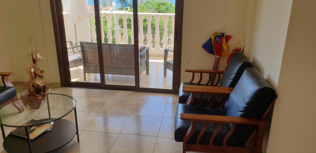 Joanna Sunset Apts Pomos Ngoại thất bức ảnh
