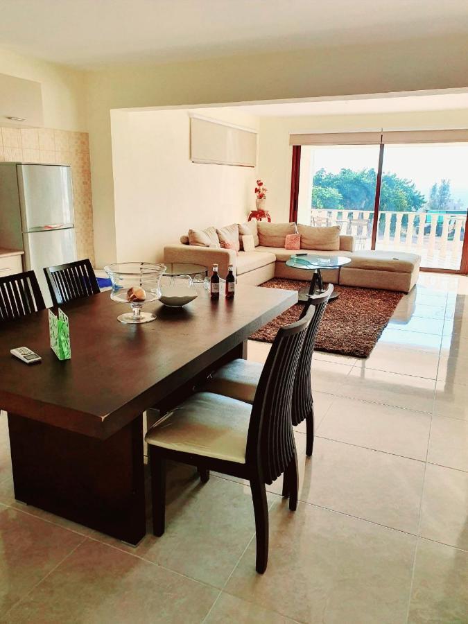 Joanna Sunset Apts Pomos Ngoại thất bức ảnh
