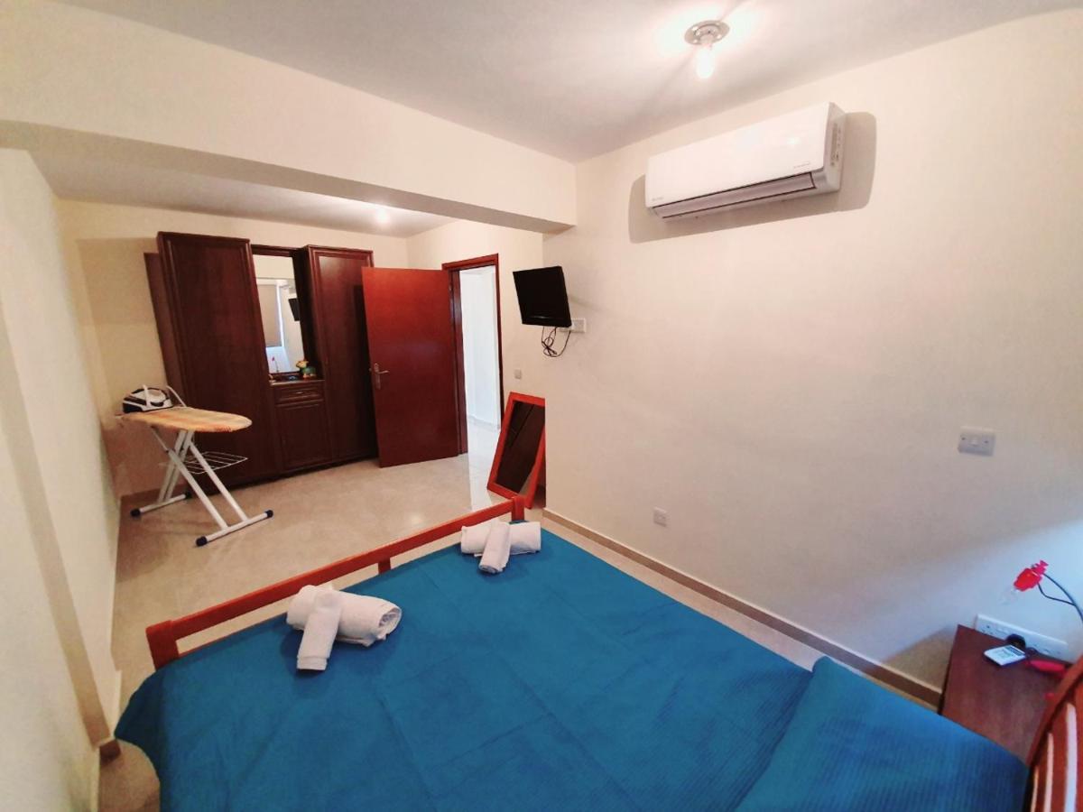 Joanna Sunset Apts Pomos Ngoại thất bức ảnh